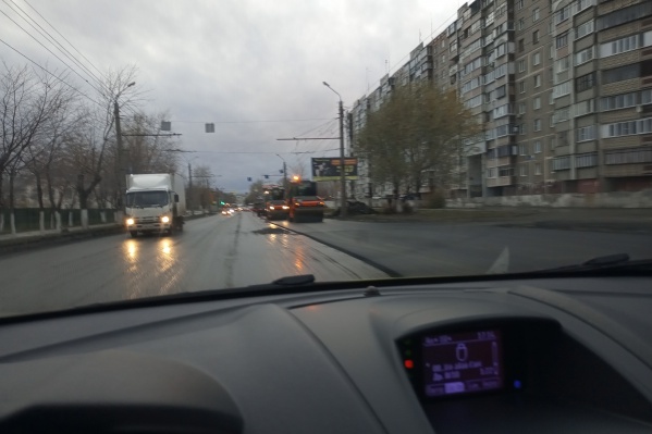 Челябинским дорожникам дождь не помеха Челябинским дорожникам дождь не помеха