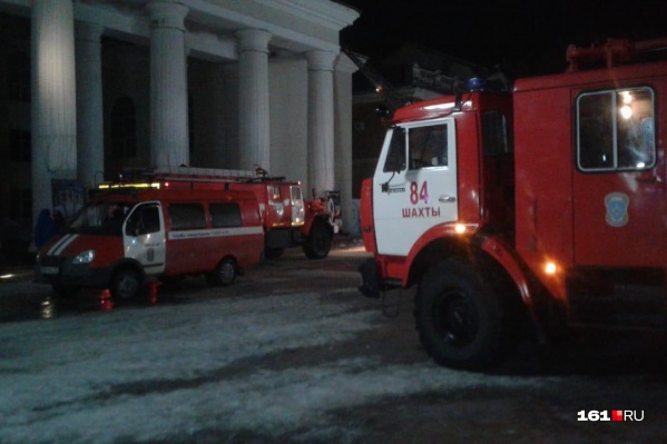 Пожар произошел на малой сцене театра Пожар произошел на малой сцене театра