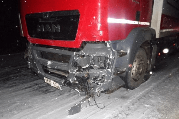 Автомобиль получил серьезные повреждения Автомобиль получил серьезные повреждения