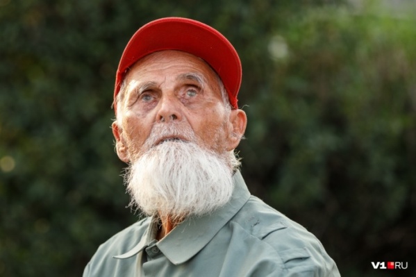 На одного 100-летнего дедушку приходится семь вековых бабушек На одного 100-летнего дедушку приходится семь вековых бабушек