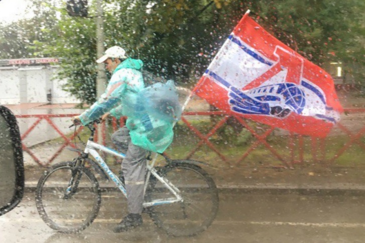 В случае дождя велосипедисты решили сократить маршрут В случае дождя велосипедисты решили сократить маршрут
