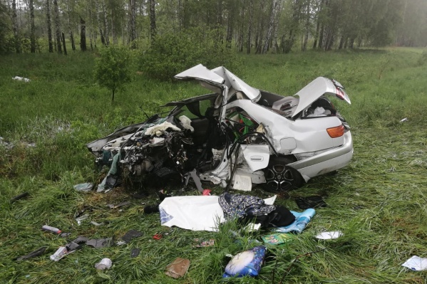 Водитель «Тойоты» выжил, два его пассажира погибли Водитель «Тойоты» выжил, два его пассажира погибли
