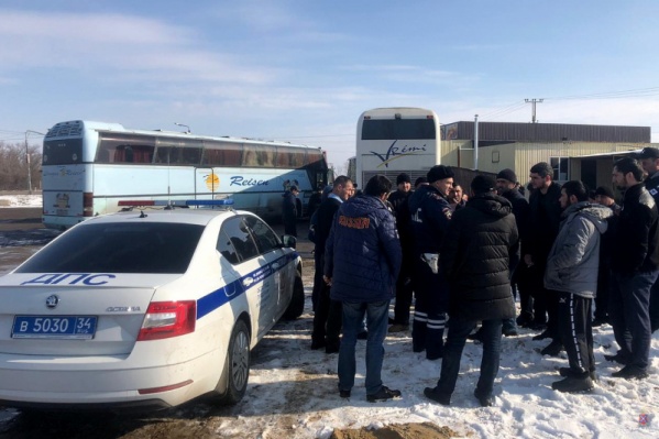 Автобус остановили во Фроловском районе Волгоградской области Автобус остановили во Фроловском районе Волгоградской области