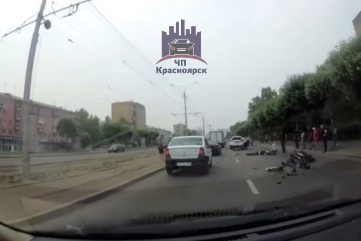 Авария с мотоциклом на Красрабе Авария с мотоциклом на Красрабе