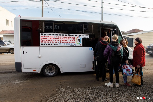 Жители Краснослободска уже не раз жаловались на давку в маршрутках Жители Краснослободска уже не раз жаловались на давку в маршрутках 
