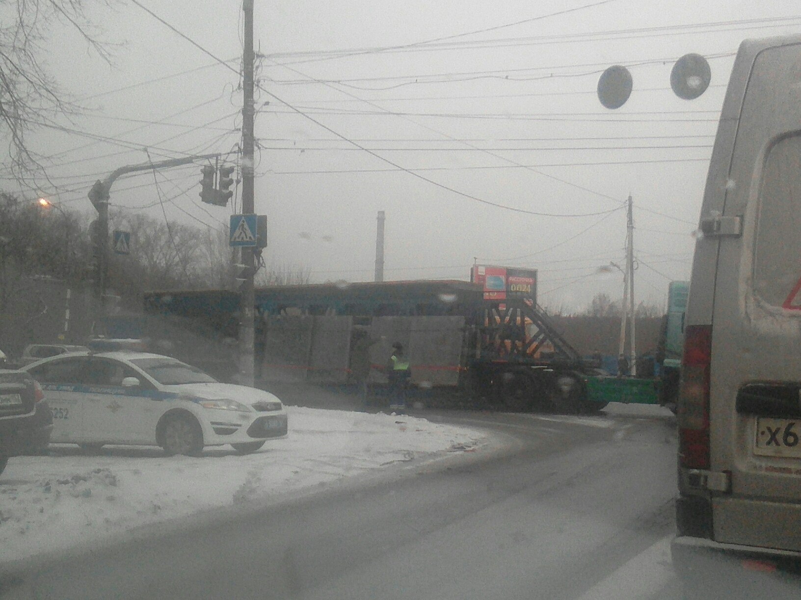 Последствия массового ДТП в Нижнем Новгороде: крупный перекресток остался без светофора