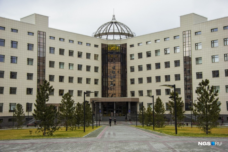 НГУ удержался на шестой строчке рейтинга, также в сотню лучших университетов России вошли Новосибирский государственный технический университет и НГМУ