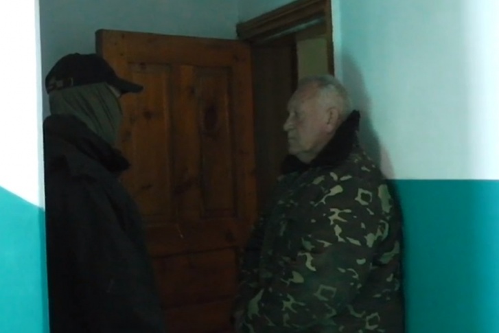 По версии следствия, мужчина передавал сведения во время встреч на украинской стороне По версии следствия, мужчина передавал сведения во время встреч на украинской стороне