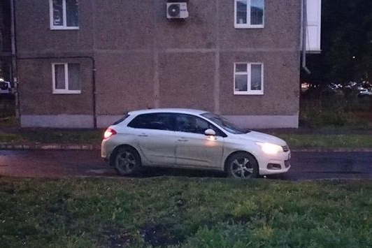 Авария произошла около восьми часов вечера Авария произошла около восьми часов вечера