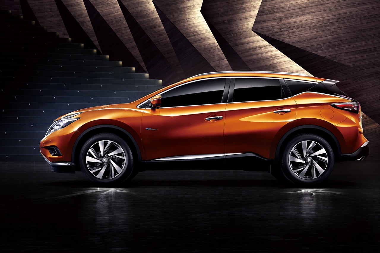 Nissan особенно заметно уронил цены на гибридные версии Nissan особенно заметно уронил цены на гибридные версии