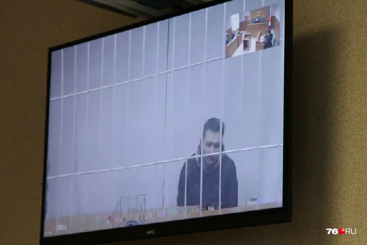 Подозреваемый в получении взятки Ринат Бадаев участвовал в заседании суда по видеосвязи