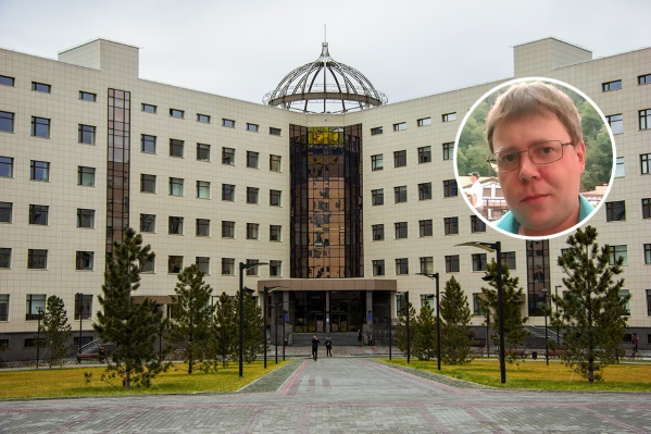 Дмитрий Контрабас (на фото) признается, что сильно удивился, увидев в почте письмо за подписью замдекана физфака НГУ Дмитрий Контрабас (на фото) признается, что сильно удивился, увидев в почте письмо за подписью замдекана физфака НГУ