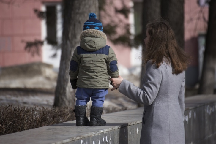 В специальных карточках будут содержаться все сведения о той или иной семье В специальных карточках будут содержаться все сведения о той или иной семье