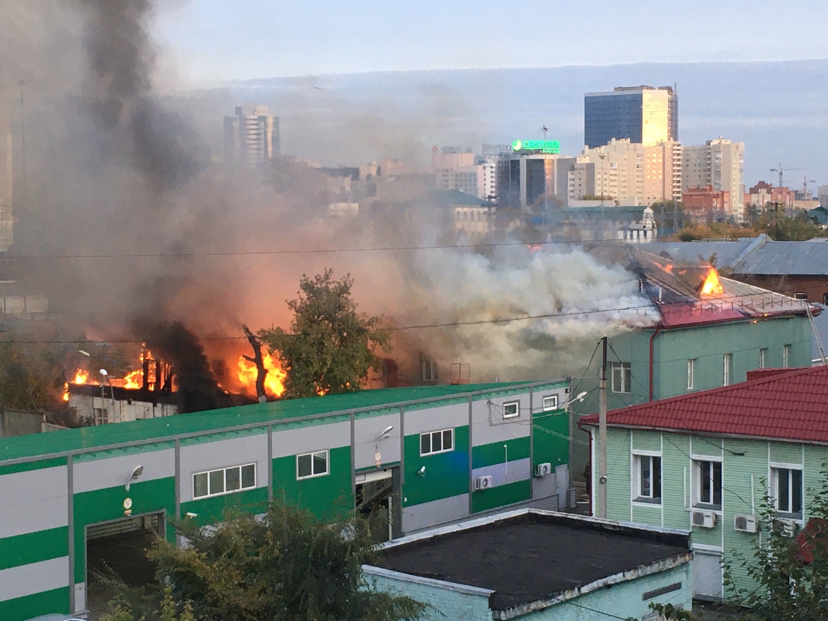 Канал новосибирск новости. Пожар на вокзале. Пожар в Новосибирске. Пожар в Новосибирске сейчас. Пожар на ЖД вокзале.