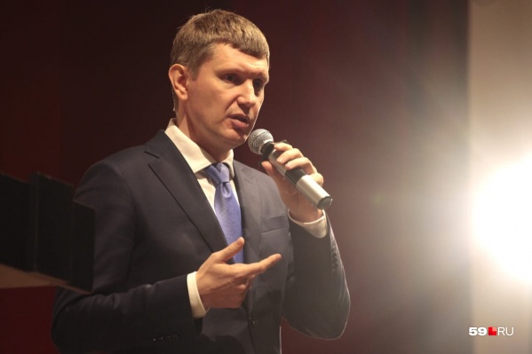 Максим Решетников ответил в том числе на вопросы о слиянии больниц Максим Решетников ответил в том числе на вопросы о слиянии больниц