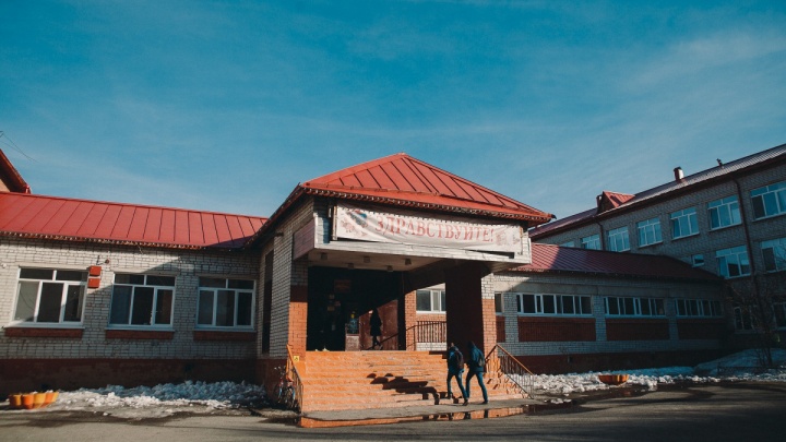 После трагедии в Керчи тюменские школы и колледжи усилят меры безопасности