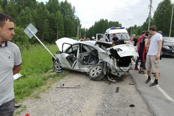 Несмотря на сильные повреждение автомобилей, пассажиры не пострадали Несмотря на сильные повреждение автомобилей, пассажиры не пострадали