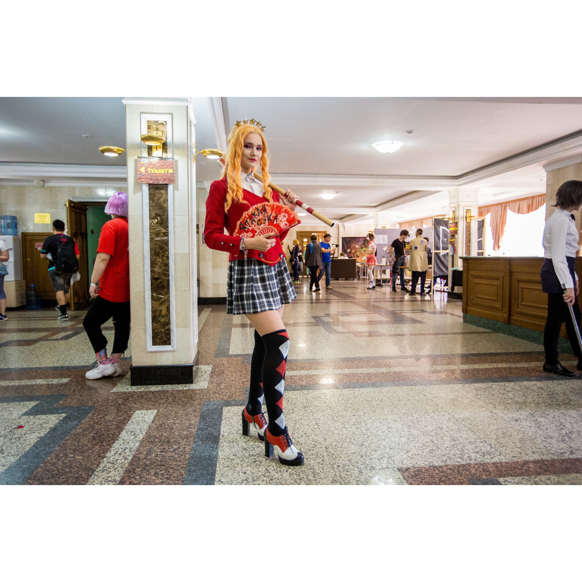 Участники рассказывают, что знакомые не всегда понимают их хобби, считают его пустой тратой времени и денег. Однако стоит отдать должное косплеерам — они готовы учиться различной работе ради создания костюма Участники рассказывают, что знакомые не всегда понимают их хобби, считают его пустой тратой времени и денег. Однако стоит отдать должное косплеерам — они готовы учиться различной работе ради создания костюма