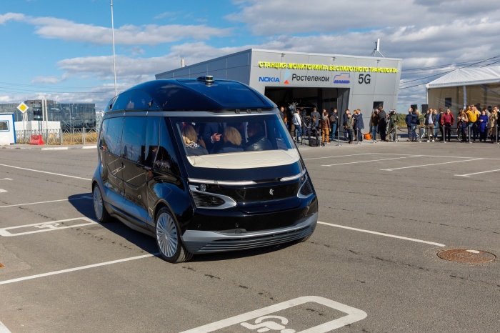 Движение ШАТЛа всё время контролируется через сеть высокоскоростного интернета 5G Движение ШАТЛа всё время контролируется через сеть высокоскоростного интернета 5G