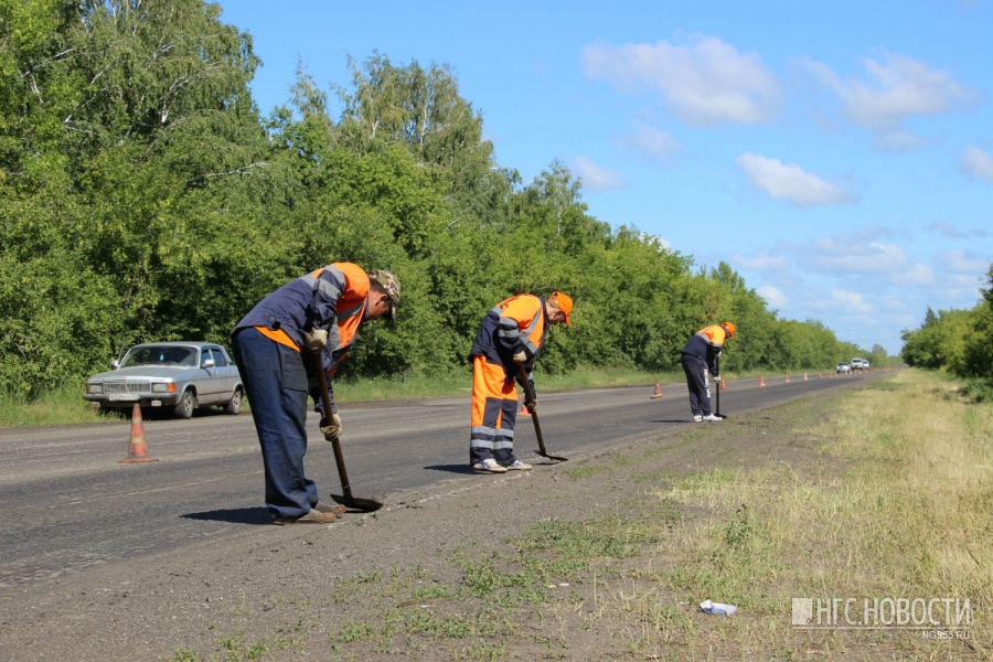 Омич средь бела дня воровал уложенный в центре города асфальт‍