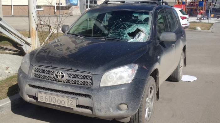 Повезло, что в автомобиле никого не было Повезло, что в автомобиле никого не было