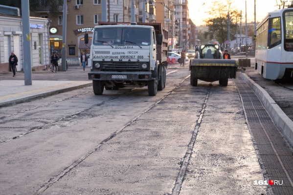 Реконструкция этой улицы завершилась месяц назад Реконструкция этой улицы завершилась месяц назад