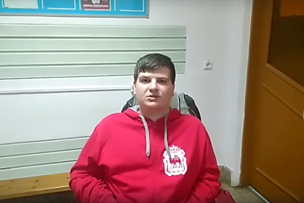 Инвалид-колясочник Николай Ольховский попросил Генпрокуратуру проверить траты ХК «Трактор» Инвалид-колясочник Николай Ольховский попросил Генпрокуратуру проверить траты ХК «Трактор»