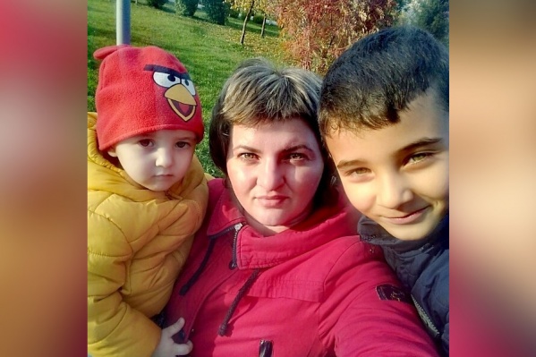 Сейчас супруги Ибраевы вместе с детьми живут у родственников Сейчас супруги Ибраевы вместе с детьми живут у родственников
