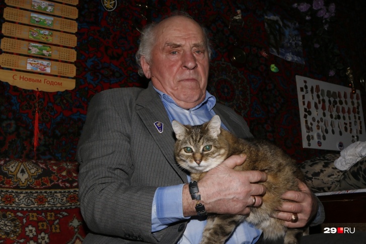 Анатолий Нечепуренко — один из детей войны, выросших в деревне Орлово Холмогорского района Анатолий Нечепуренко — один из детей войны, выросших в деревне Орлово Холмогорского района