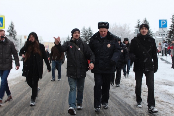 Томатина обвиняют в неповиновении сотрудникам полиции на митинге 28 января Томатина обвиняют в неповиновении сотрудникам полиции на митинге 28 января