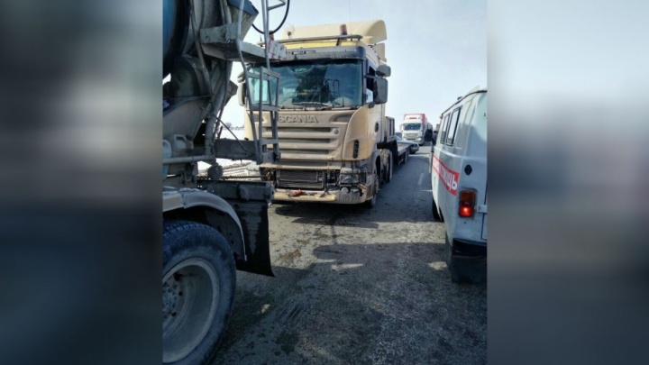 Две аварии с пятью машинами произошли на трассах в Башкирии