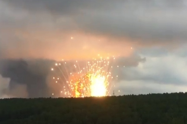 Взрывы напугали местных жителей Взрывы напугали местных жителей