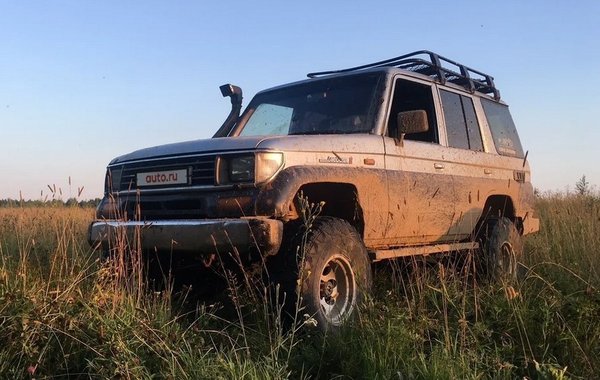 Toyota Land Cruiser 70 1993 года выпуска Toyota Land Cruiser 70 1993 года выпуска