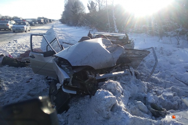 В таком состоянии был ВАЗ-2115 после аварии В таком состоянии был ВАЗ-2115 после аварии
