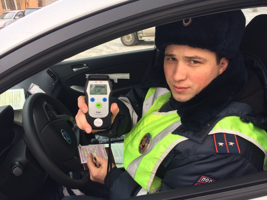 В Железногорске нетрезвый шофёр устроил гонки, скрываясь от милиции В Железногорске нетрезвый шофёр устроил гонки, скрываясь от милиции
