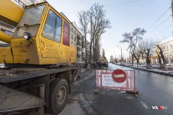 Волгоградцы пытаются дозвониться в свои управляющие компании Волгоградцы пытаются дозвониться в свои управляющие компании