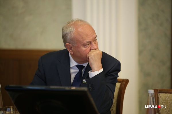 Председатель башкирского парламента раскрыл цены в депутатской столовой Председатель башкирского парламента раскрыл цены в депутатской столовой