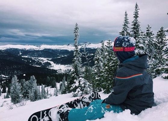 Сноубордисты и лыжники открыли сезон в Ергаках до официального старта
