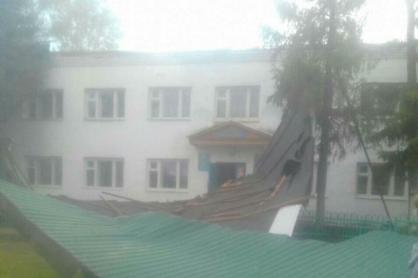 Студентам придется ездить на учебу из дома: в общежитии жить теперь нельзя Студентам придется ездить на учебу из дома: в общежитии жить теперь нельзя