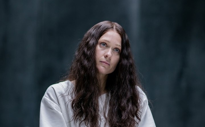 6. Фанаты британского сериала «Шерлок» с нетерпением ждут новый сезон, премьера первой серии которого запланирована на 1 января 2019 года. Если вы внимательно смотрели, то вам не составит труда назвать имя сестры Шерлока.