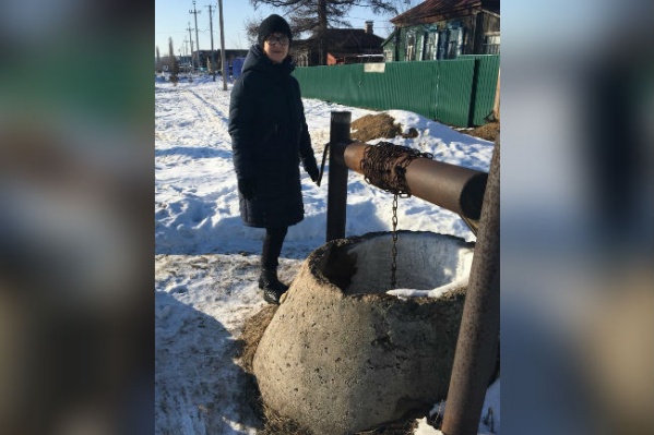 Мила восемь лет добивается у властей строительства водопровода Мила восемь лет добивается у властей строительства водопровода