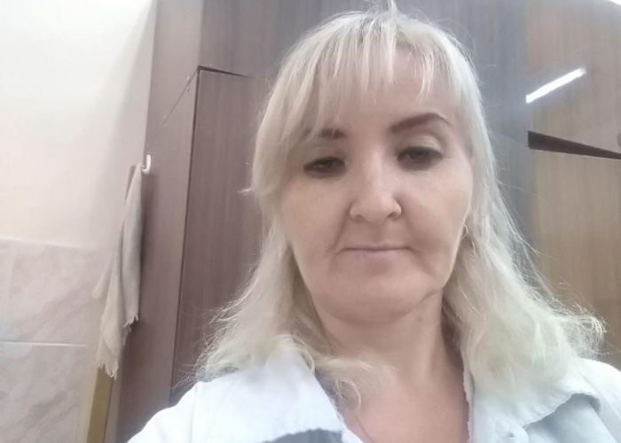 Наталья Ефимова воспитывает четверых детей и работает неполный рабочий день Наталья Ефимова воспитывает четверых детей и работает неполный рабочий день