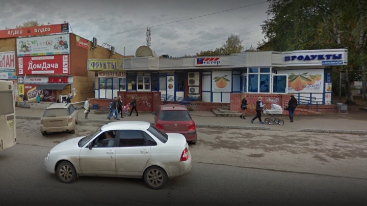 В Перми полицейские застрелили грабителя с ножом, взявшего в заложницы двух продавщиц