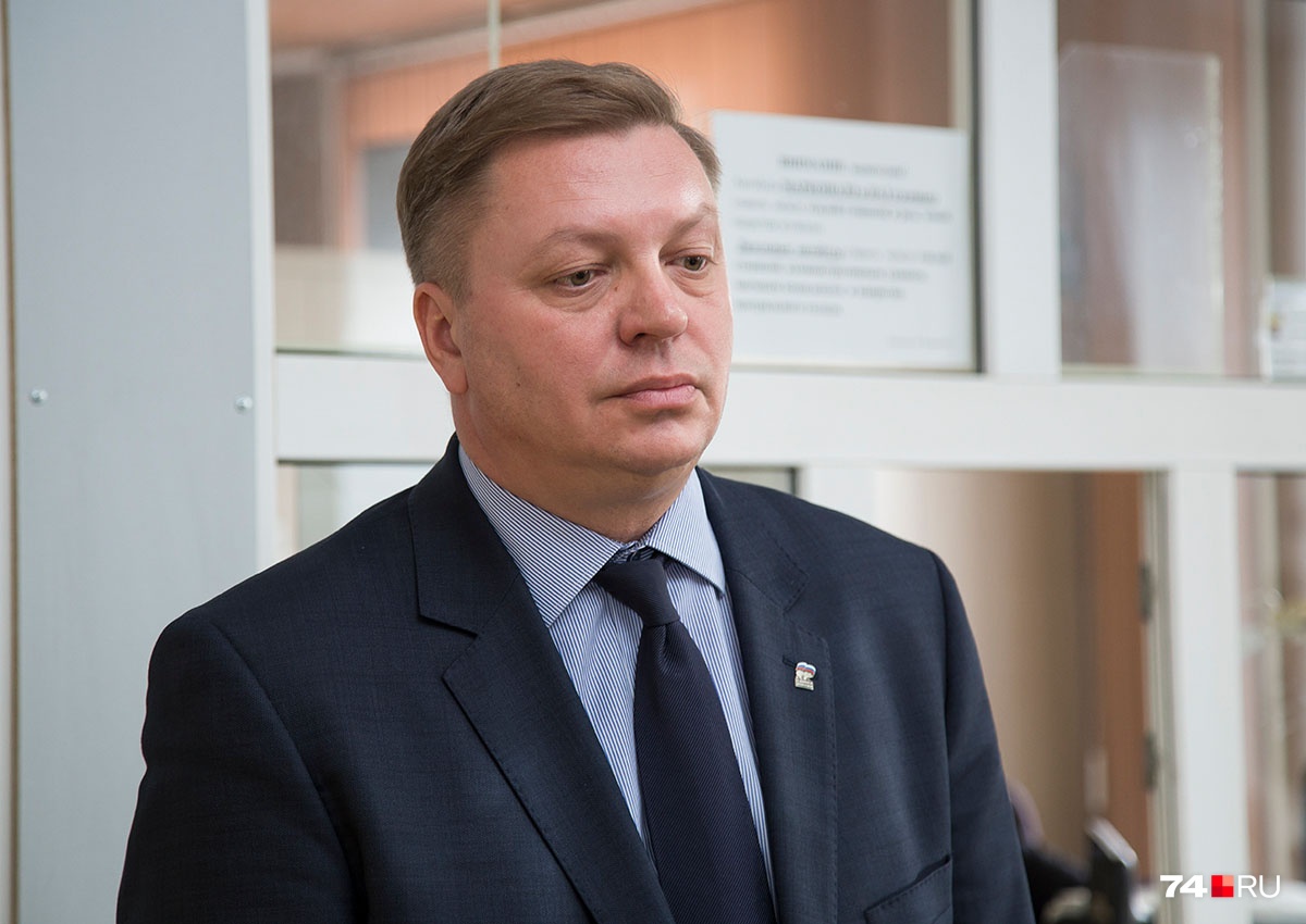 Пожилой человек потерял работу, но подождите, пока вы не услышите его объяснение произошедшего Пожилой человек потерял работу, но подождите, пока вы не услышите его объяснение произошедшего