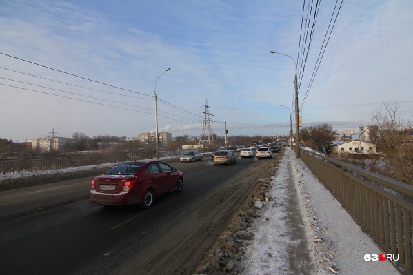 На новом мосту будет две полосы для транспорта На новом мосту будет две полосы для транспорта