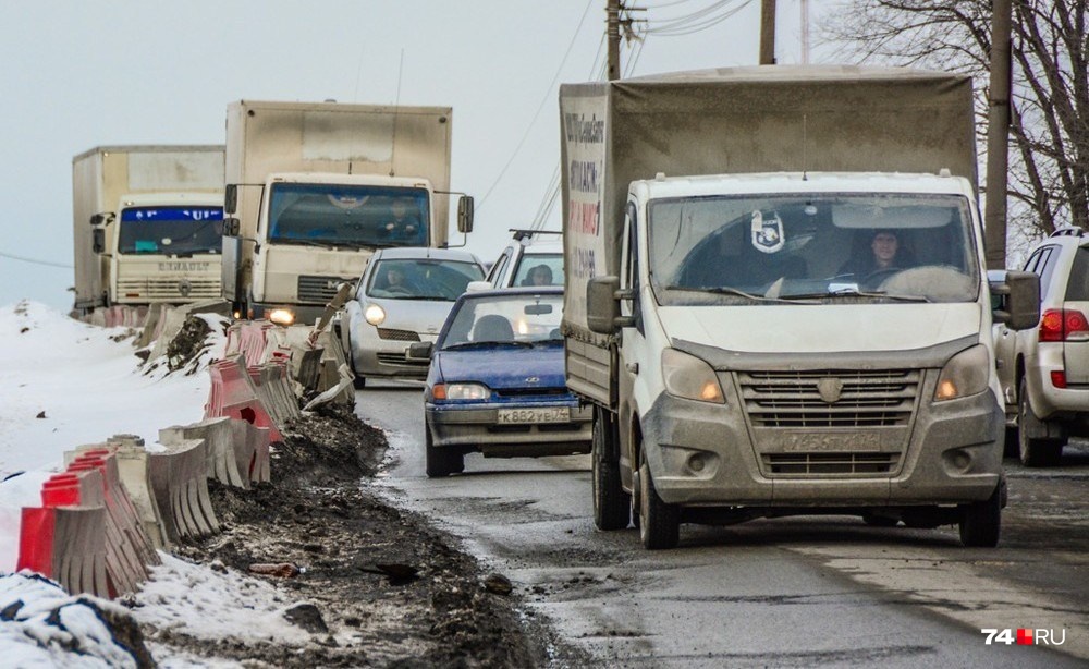 Ещё один «мост позора» на въезде в Челябинск со стороны Троицка: строительство нового дублёра идёт уже много лет Ещё один «мост позора» на въезде в Челябинск со стороны Троицка: строительство нового дублёра идёт уже много лет