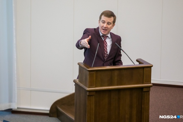 Депутат говорит, что революция не нужна ни Красноярску, ни России Депутат говорит, что революция не нужна ни Красноярску, ни России