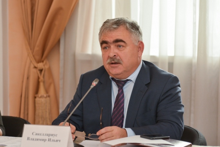 Замглавы Ростова по ЖКХ Владимир Сакеллариус попросил об отставке Замглавы Ростова по ЖКХ Владимир Сакеллариус попросил об отставке
