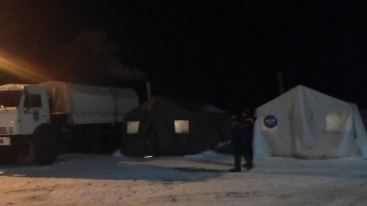 Спасатели из Башкирии спасли 40 автомобилистов, застрявших в снегопаде на трассе М5