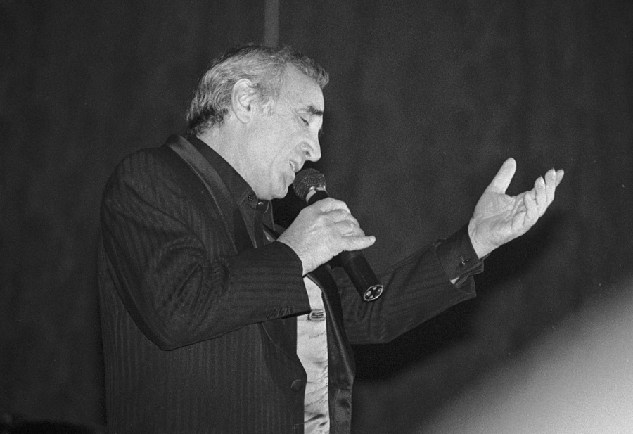 Шарль Азнавур в 1988 году
